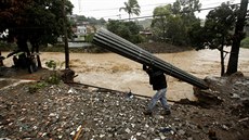 Tropická boue Nate zabila ve Stední Americe pes dvacet lidí, nyní míí k USA...
