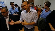 Soud v pondlí poslal ruského opoziního lídra Alexeje Navalného na 20 dní do...