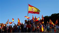 Desítky tisíc lidí demonstrovaly v Madridu za jednotu panlské monarchie. (7....