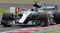Valtteri Bottas z Mercedesu během kvalifikace na VC Japonska