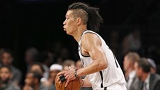 Jeremy Lin z Brooklynu zaujal novým úesem.