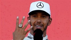 �TVRTÝ TITUL NA DOSAH. Lewis Hamilton vyhrál po�tvrté Velkou cenu Japonska a...