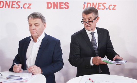 Lubomír Zaorálek a Andrej Babi pi volební superdebat iDNES.cz a MF DNES v...