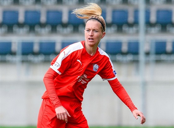 Dánská fotbalistka Janni Arnthivá Jensenová