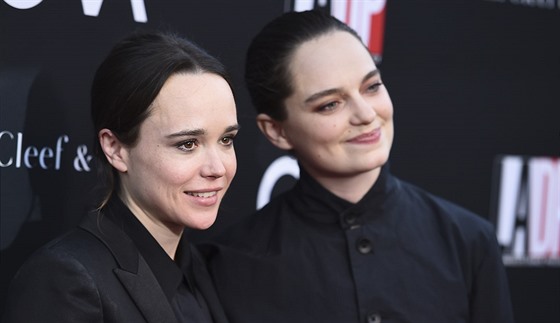 Ellen Page a její partnerka Emma Portnerová (Los Angeles, 7. íjna 2017)