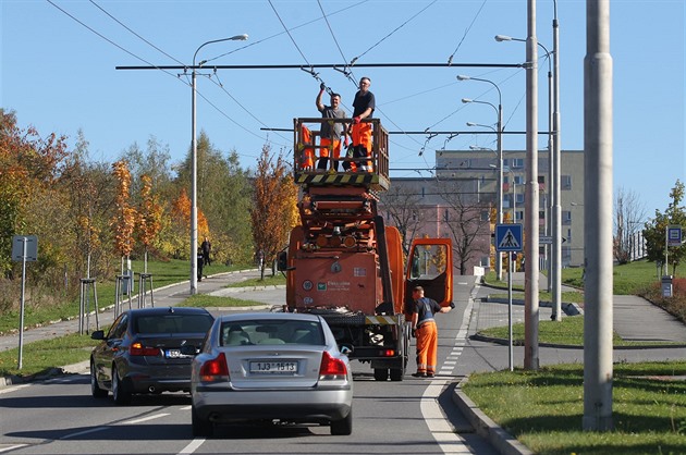 Jihlava do konce listopadu prodlouí trolejbusové trat o 1,5 kilometru. Práce...