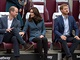 Princ William, vvodkyn Kate a princ Harry na stadionu West Ham United...