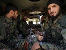 Bojovníci arabsko-kurdské koalice SDF v Rakká (16. íjna 2017)