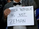 Demonstrace proti Zemanovi a Babiovi na Hradanském námstí (17. íjna 2017)