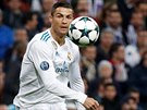 Cristiano Ronaldo v akci bhem utkání fotbalové Ligy mistr Realu Madrid proti...