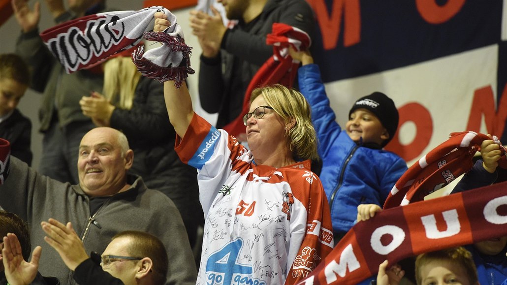 Fanou�ci olomouckých hokejist�