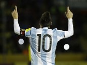 Lionel Messi se raduje ze vstelenho glu proti Ekvdoru. Hattrickem poslal...