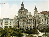 Dnes už neexistující olomoucká synagoga na historické pohlednici.