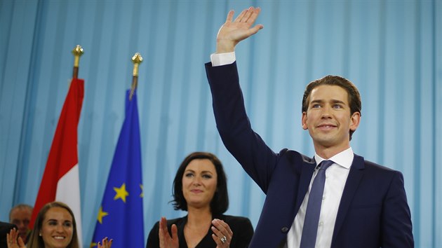 Lidovci v čele se Sebastianem Kurzem slaví ve Vídni vítězství ve volbách (15. října 2017)
