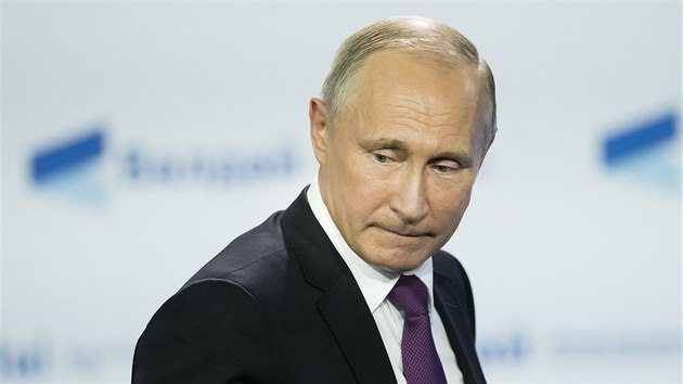 Rusk prezident Putin vystoupil na konferenci v Soi, kter je vnovan mezinrodn politice (19. jna 2017).