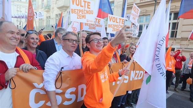 SSD si libuje v prvodech. I tam si lid dlaj selfie.