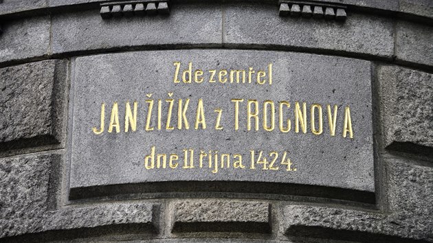 Poblíž Žižkova Pole Jan Žižka v roce 1424 zemřel.