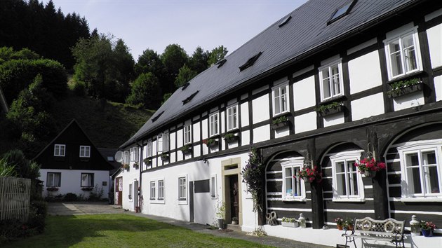Kryštofovo Údolí, okres Liberec. Penzion pro 29 hostů je na prodej za 9,95 milionů korun.