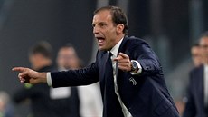 Trenér Juventusu Massimiliano Allegri burcuje své svence.