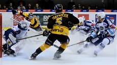 Zápasu mezi Litvínovem a Kometou nechyblo tém nic. 