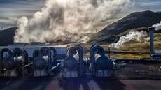Islandská geotermální elektrárna Hellishei&#240;i 