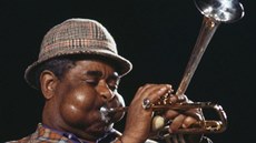 Ped 100 lety se narodil jazzman Dizzy Gillespie