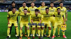 Fotbalisté Villarrealu pózují ped utkáním Evropské ligy proti Slavii.