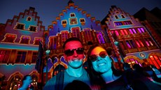 Frankurtskou radnici Römer bhem kniního veletrhu ozvlátnila svtelná show...