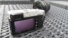 Elektronický hledáek u bezzrcadlovky Fujifilm X-E3 vyuívá technologii OLED a...