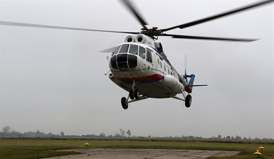 Vrtulník Mi-8 s registrační značkou 0001