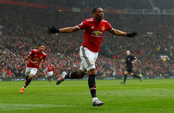 GÓL! Anthony Martial z Manchesteru United slaví jedinou branku ve lágru s...