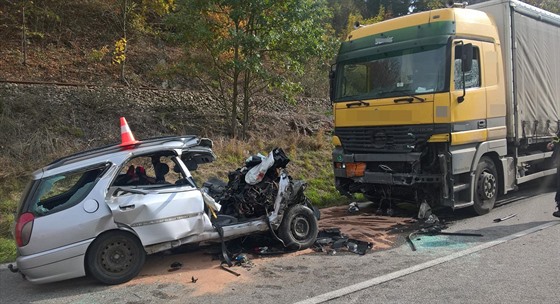 Tragická nehoda, při níž zemřely dvě ženy, se stala 18. října mezi Přechovicemi...