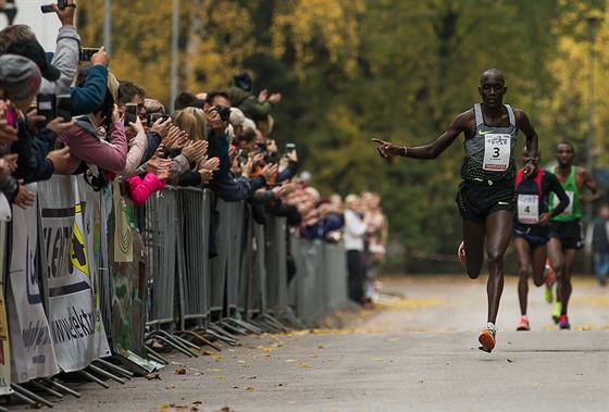 60. roník bhu Hronov - Náchod vyhrál Wycliffe Kipkorir Biwott z Keni.