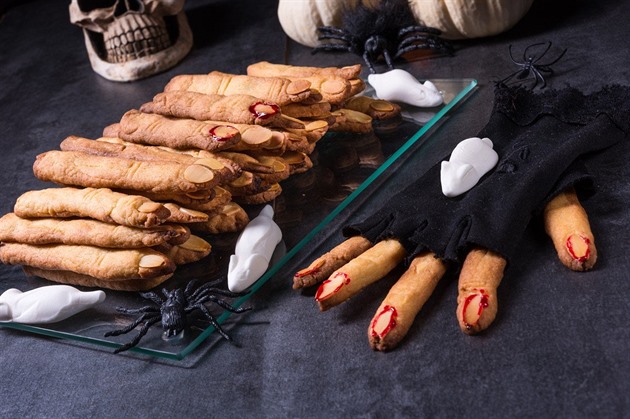 Pavouci, myši, čarodějnice. Recepty na halloweenskou party nejen pro děti