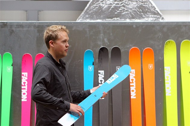 Freeridových lyí pro výcarského partnera vyrobí Sporten kolem dvaceti tisíc...