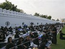 V Thajsku zahájili ve středu rituál královského pohřbu, přihlíží statisíce lidí...
