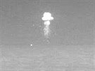 Zásah "nepřáelské střely" antiraketou SM-2 během zkoušky protiraketové obrany...