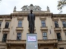 enské uskupení Uaslé umístilo na sochu T. G. Masaryka ped brnnskou...