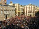 Proti postupu Madridu protestují v ulicích Katalánska tisíce lidí