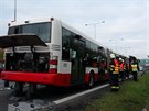Ranní dopravu na Jižní spojce zkomplikoval poškozený autobus MHD (24.10.2017)