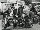 V roce 1972 do slavného motocyklového závodu estidenní vyjelo v Krkonoích 379...