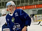 Hokejový útoník Martin Neas na tréninku Komety Brno