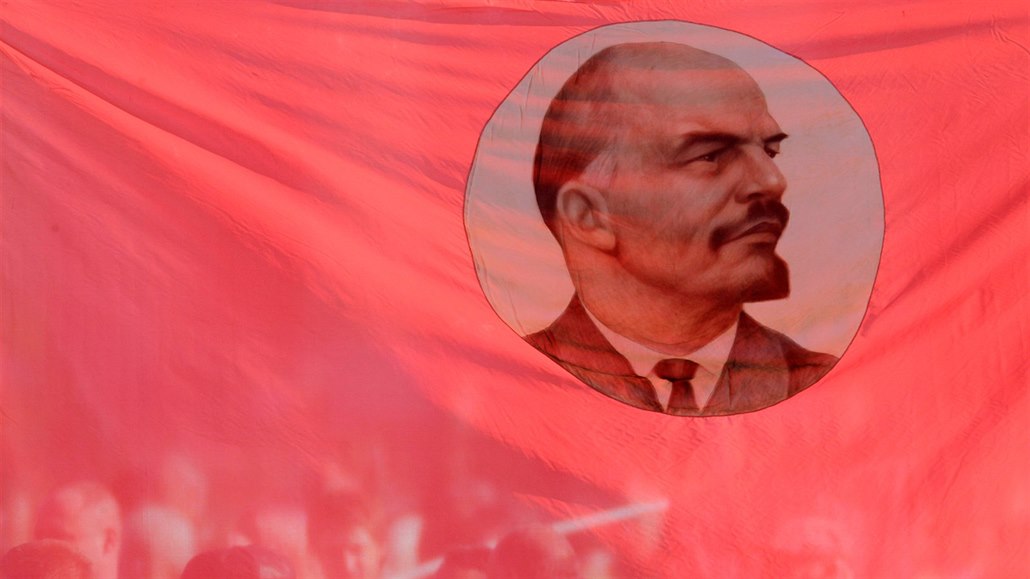 Komunistické oslavy výro�í bol�evické revoluce v ruském Stavropolu (7....