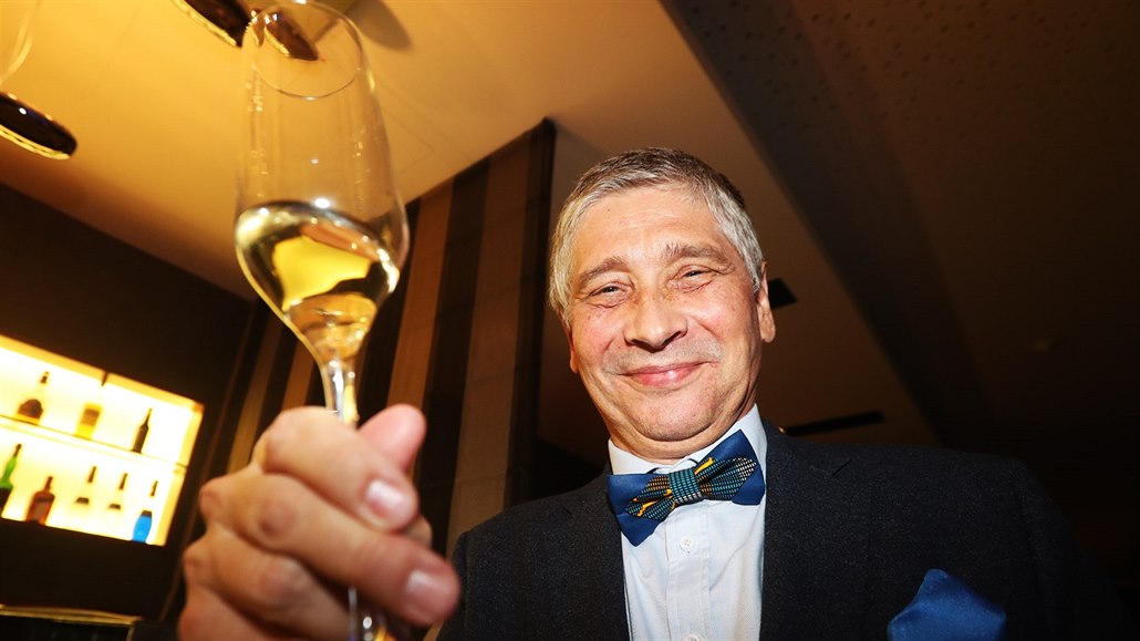 Ivo Vondrák by si troufl zvládat zárove� funkce hejtmana Moravskoslezského...