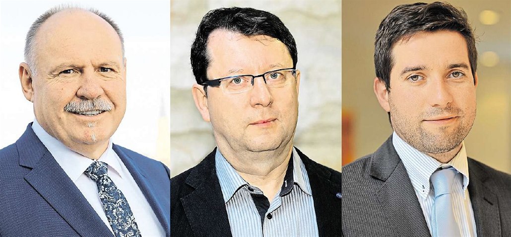 Trojice nov� zvolených poslanc� - zleva hejtman Olomouckého kraje Ladislav...