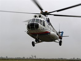 Vrtulník Mi-8 s registra�ní zna�kou 0001