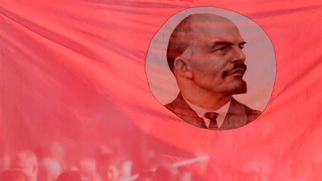 Komunistické oslavy výroí bolevické revoluce v ruském Stavropolu (7....