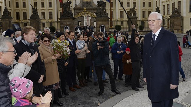 Prezidentsk kandidt Ji Draho (vpravo) se setkal se svmi pznivci na...