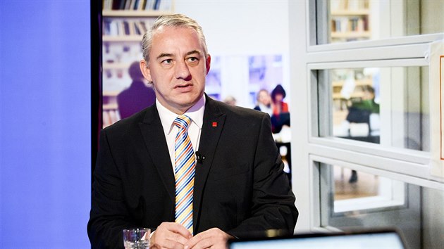Odborový předák Josef Středula hostem volebního studia iDNES.cz. (21. října 2017)