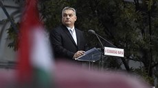 Maarský premiér Viktor Orbán ení pi píleitosti 61. výroí budapeského...